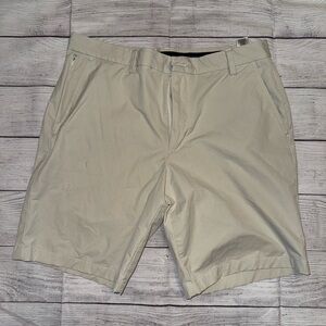Men's Vineyard Vines On The Go Khaki Shorts